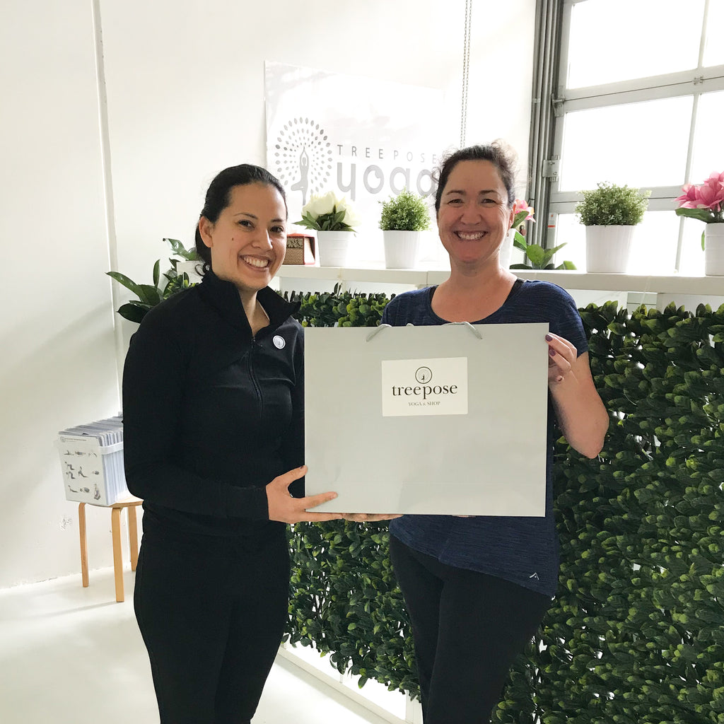 Congratulations Delle, for winning the mothers day draw. :-)